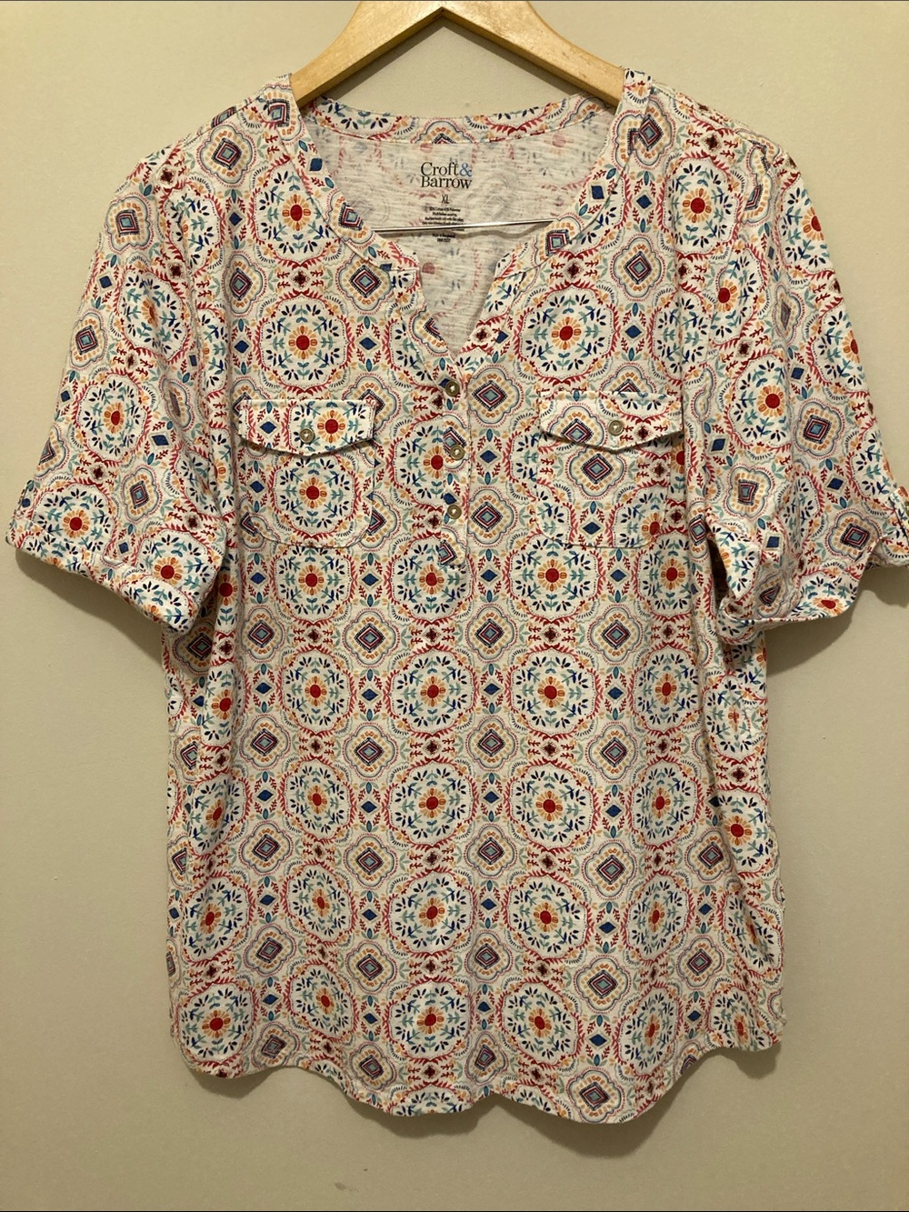 Croft & Barrow White Multi-Color Printed Short-Sleeve Top